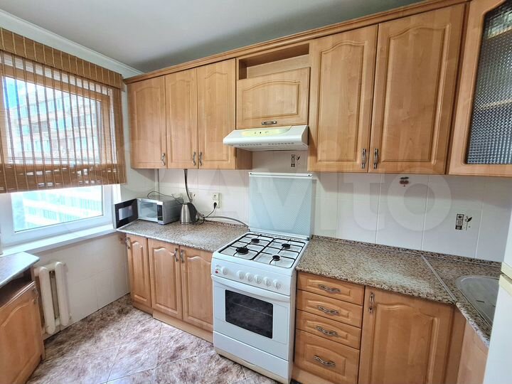 2-к. квартира, 100 м², 7/10 эт.