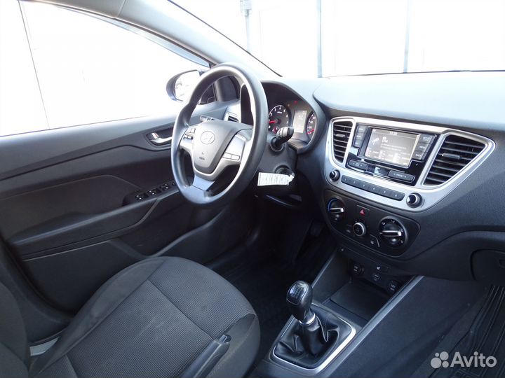 Hyundai Solaris 1.6 МТ, 2019, 114 152 км