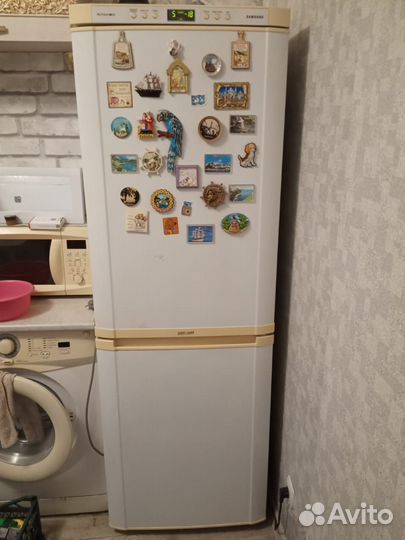 Продаю холодильник Самсунг бу