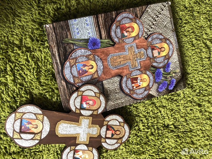 Крест на стену