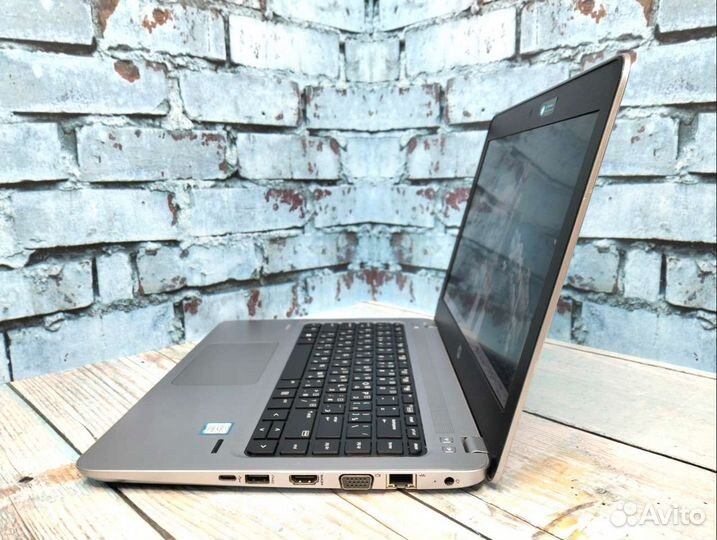 Свежий ультрабук на i5-7200u/ Full HD