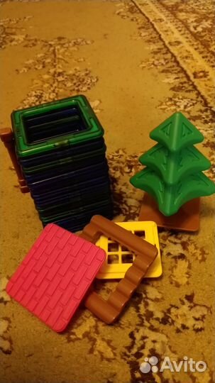 Игрушки часы Бен Тен,магнитный конструктор