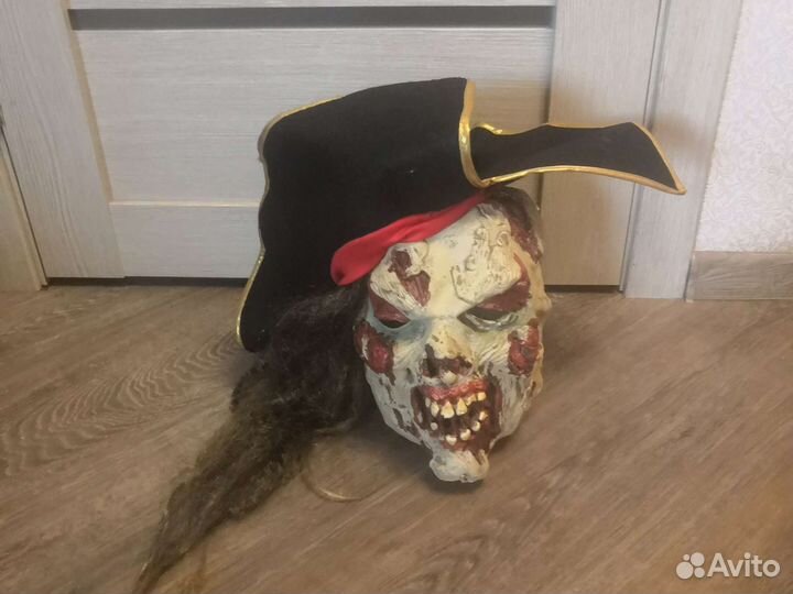 Маска карнавальная