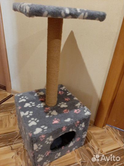 Домик для кошки с когтеточкой