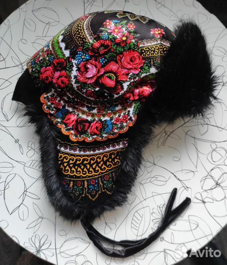 Шапка женская ушанка