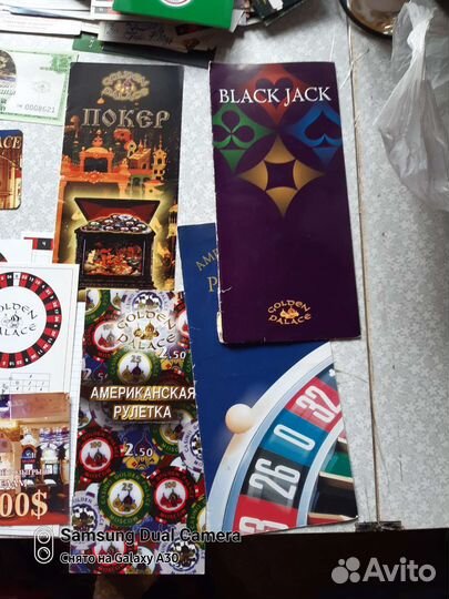 Буклеты и карточки казино Golden Palace