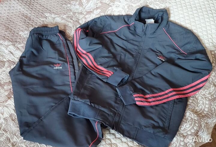 Спортивный костюм adidas 44 р новый