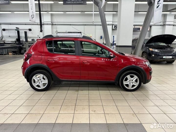 Renault Sandero Stepway 1.6 AT, 2015, 79 000 км