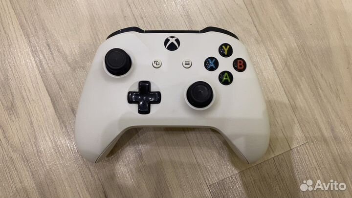 Xbox One S 1TB All Digital идеал (Много игр)
