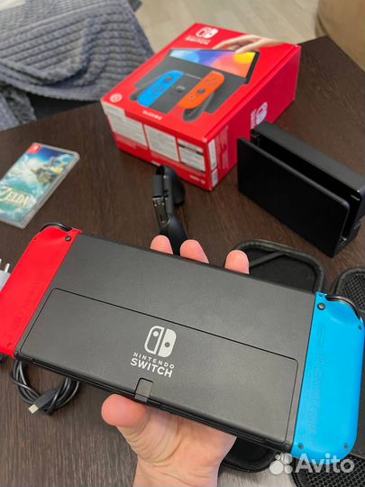 Nintendo Switch Oled + Zelda