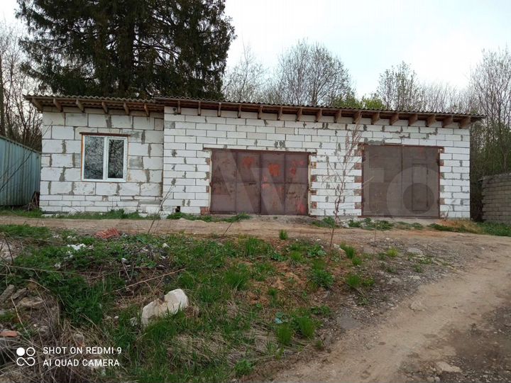 Гараж, > 30 м²
