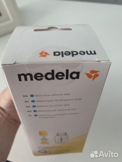Бутылочка с соской Medela, пенка-шампунь weleda