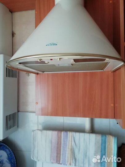 Вытяжка для кухни 60 см новая