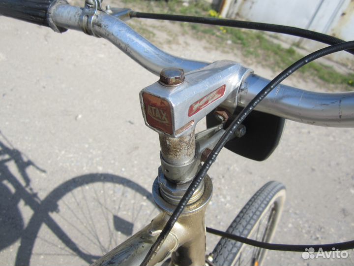 Винтажный велосипед pinarello