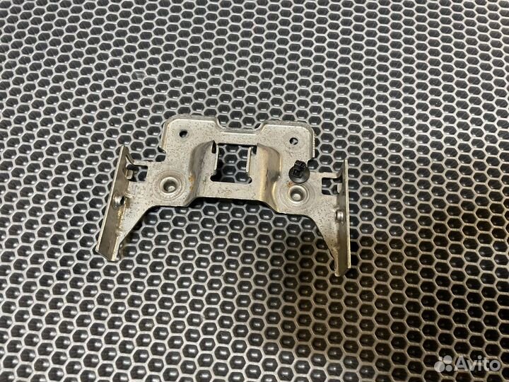 Кронштейн центральной консоли ford focus 3