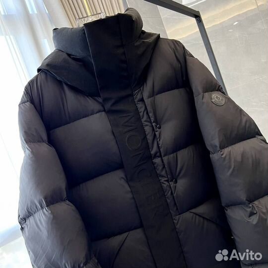 Пуховик Moncler