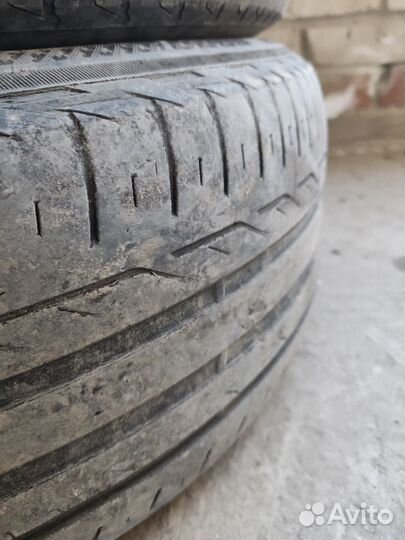 Bridgestone Turanza T001 205/55 R16