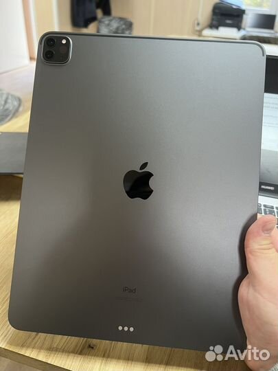 iPad pro 12 9 2021 m1 128gb