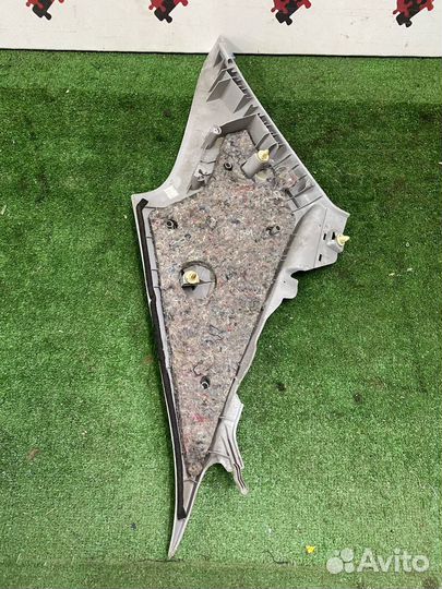 Обшивка задней стойки Mazda 6 GG седан