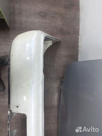 Бампер задний Toyota Corolla