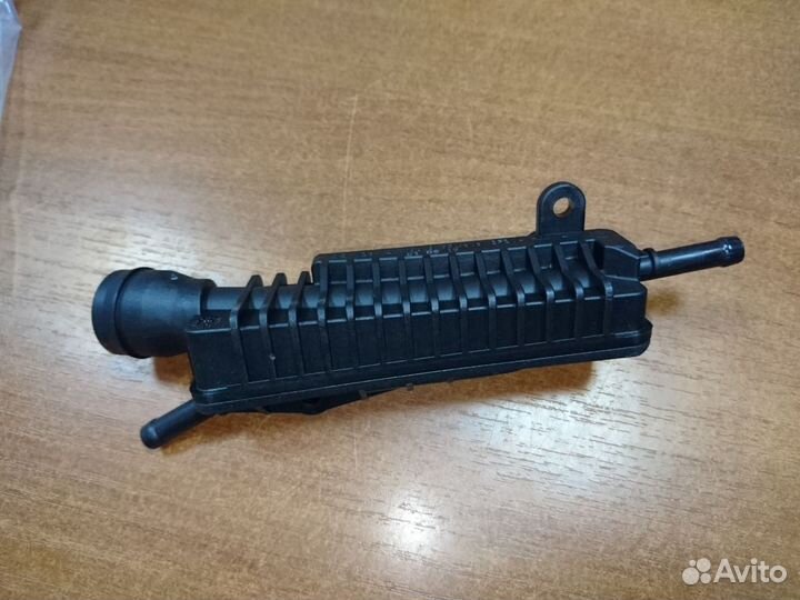 Трубка картерных газов, отопителя Volkswagen Polo