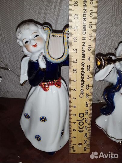 Фарфоровые статуэтки ангелочьки и слоники