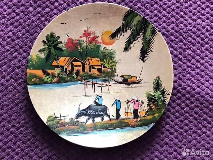 Настенная тарелка декоративная