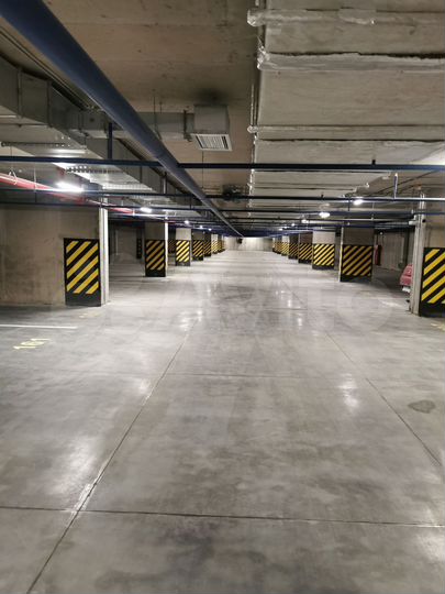 Машиноместо, 13 м²