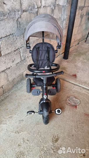 Велосипед с ручкой qplay