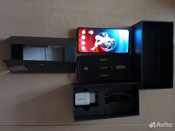 Nubia Red Magic 6S Pro, 16/256 ГБ