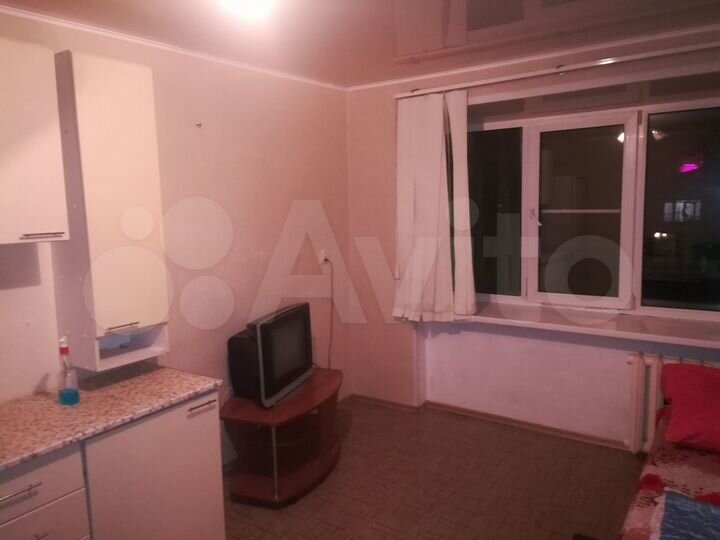 Комната 27 м² в 5-к., 4/5 эт.