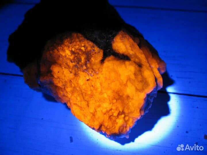 Гакманит и содалит. Интереснее в описании