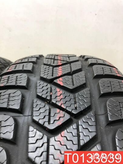 Pirelli Winter Sottozero 3 215/60 R16 99H