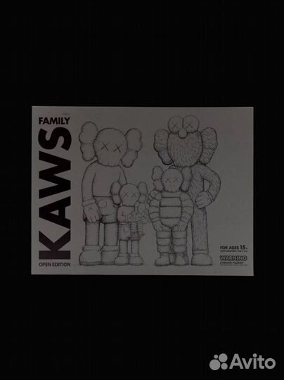 Фигуры Kaws Family