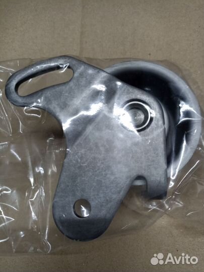 Ролик грм натяжной на hyundai accent