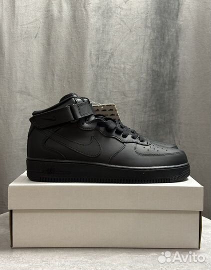 Nike Air Force 1 Mid Black