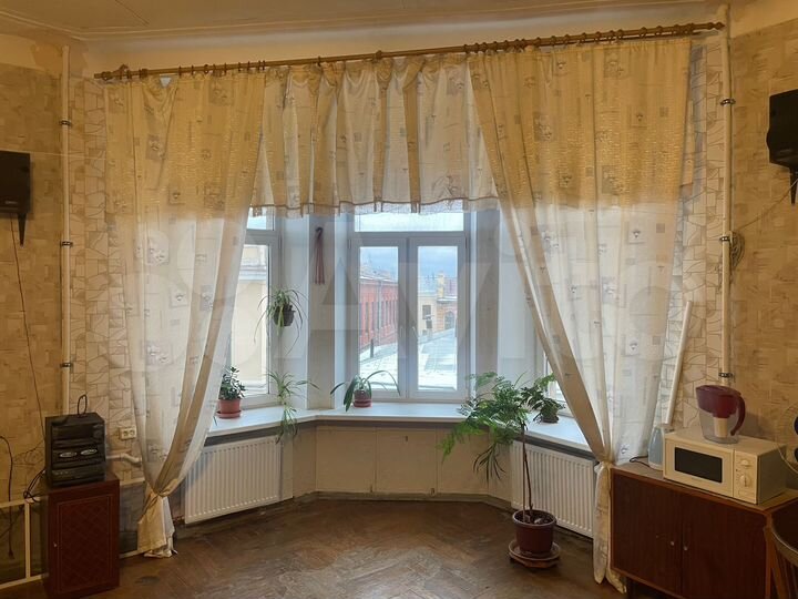 Комната 36 м² в 5-к., 5/7 эт.