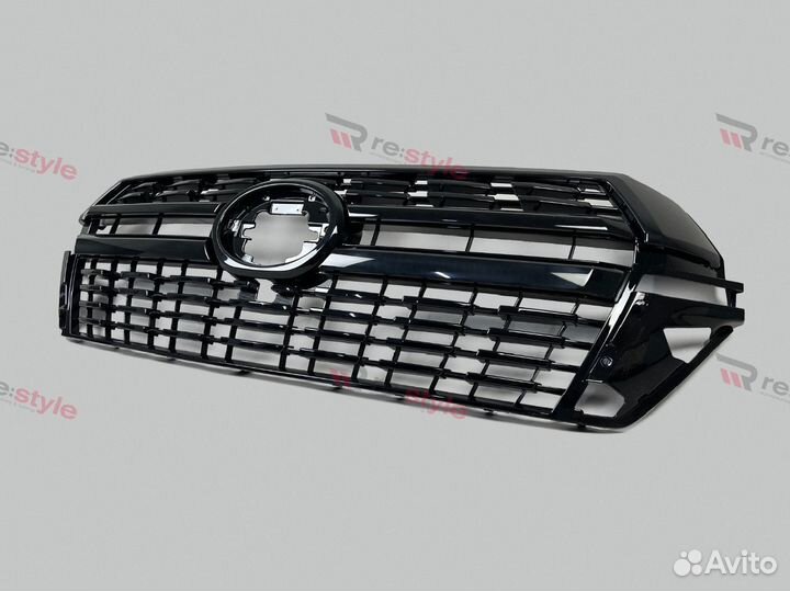 Решетка радиатора Land Cruiser 200 с16г B2928