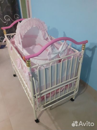 Детская кроватка Geoby