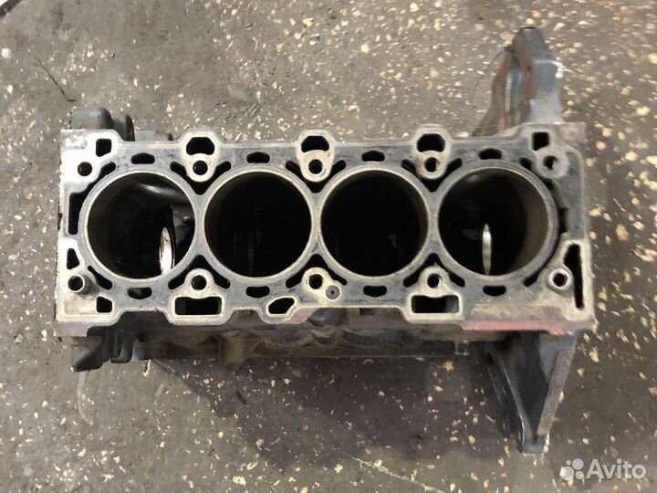 Блок цилиндров Opel Astra H Z16XEP