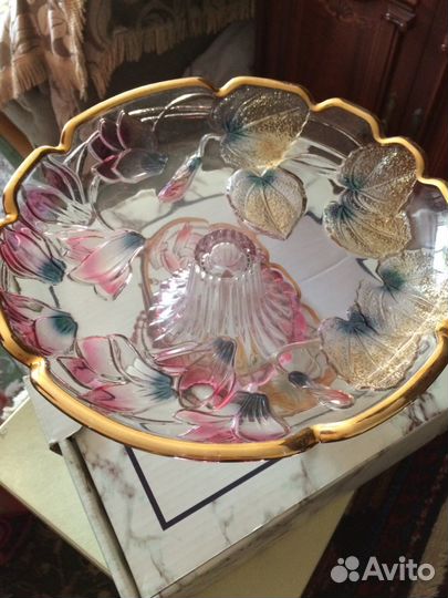 Одеяла и подушки. Приданоеиз Финляндии. Посуда