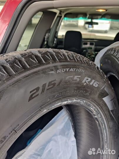 Pirelli Ice Zero 2 215/65 R16 T