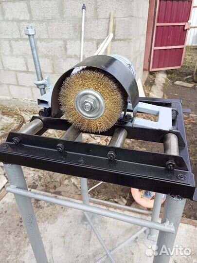 Станок для чистки профтрубы