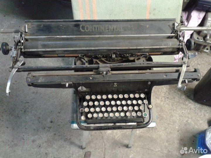 Печатная (пишущая) машинка Continental