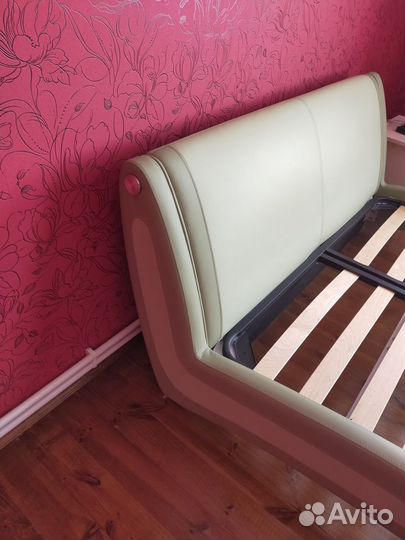 Кровать двухспальная 160х200 новая