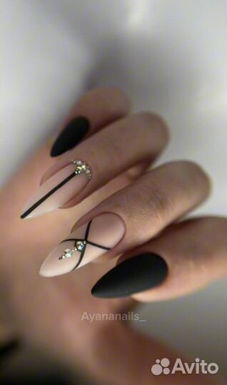 Маникюр, педикюр, подология