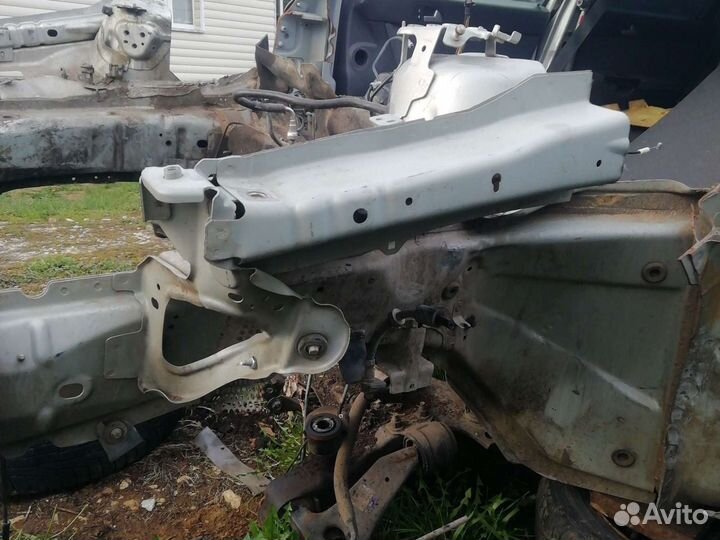 Лонжерон полка крыла перед вольво s40