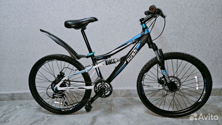 Спортивный велосипед rush hour