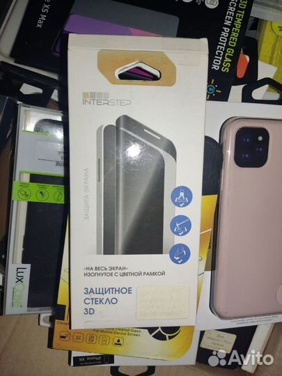 Чехлы и защитные стёкла на разные модели телефонов