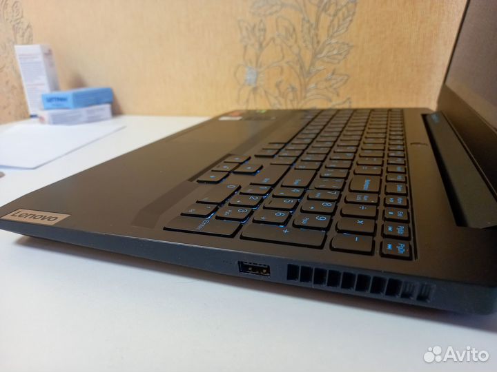 Игровой ноутбук Lenovo / Ryzen 5/ GTX 1650/ SSD